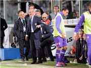 Bóng đá anh, ngoại hạng anh, lịch thi đấu euro 2012, Đấm học trò ngay trên sân, HLV Fiorentina bị sa thải